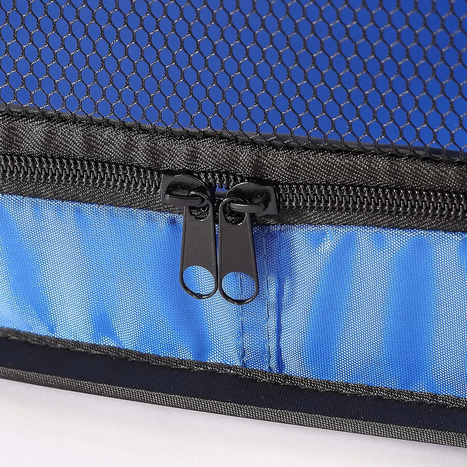 Beatrice Home Fashions Portable, Collapsible, Pop Up Kennel Travel Cat and Dog Crate, 32.5" L x 19.5" W x 19.5" H, Blue